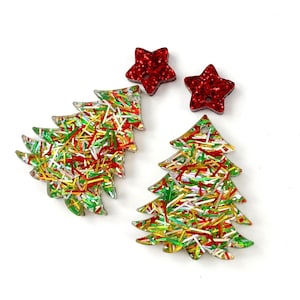 Sapin de Noël en acrylique clinquant avec ébauches de connecteurs étoiles scintillantes rouges - Boucles d&#39;oreilles de Noël à faire soi-même - ébauches pour créateurs de boucles d&#39;oreilles