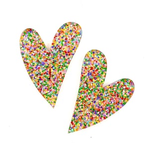 Daisy Confetti Glitter Acrylic Leaning Heart Valentine Earring Blanks-DIY Dangle Earrings-Acrylic Earring Blanks-Blanks for Earring Makers