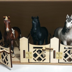 Handmade expansion module with 6 boxes for Schleich horses