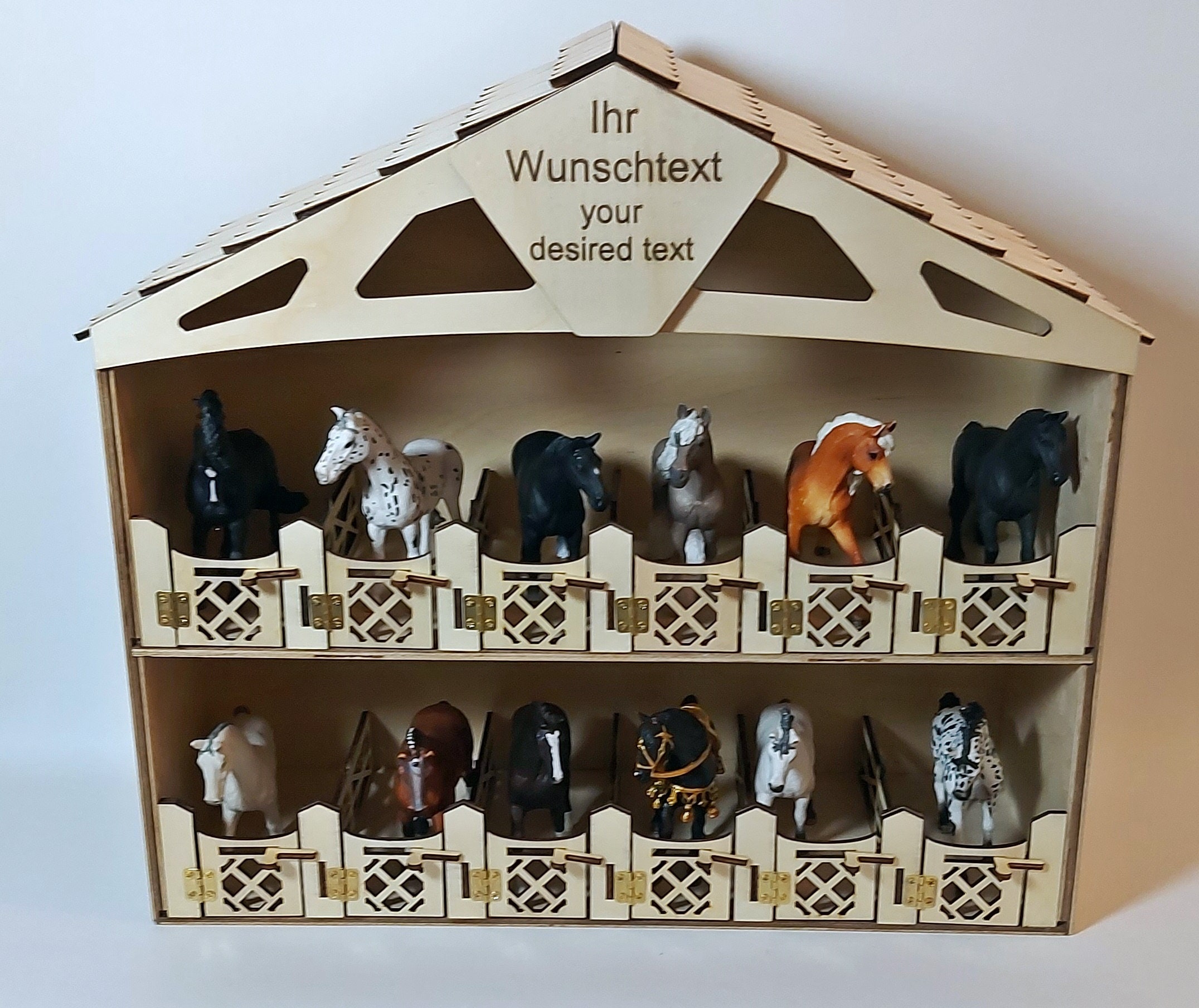 Wandpferdestall passend fr Schleich Pferde mit Wunschnamen oder Text -  Etsy sterreich