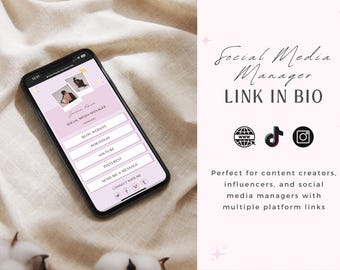 Puede incluir: Un teléfono inteligente muestra un perfil de administrador de redes sociales con un diseño rosa y blanco. La pantalla muestra enlaces a un blog, portafolio, YouTube, Pinterest e información de contacto. El texto "Social Media Manager, LINK IN BIO" es visible.
