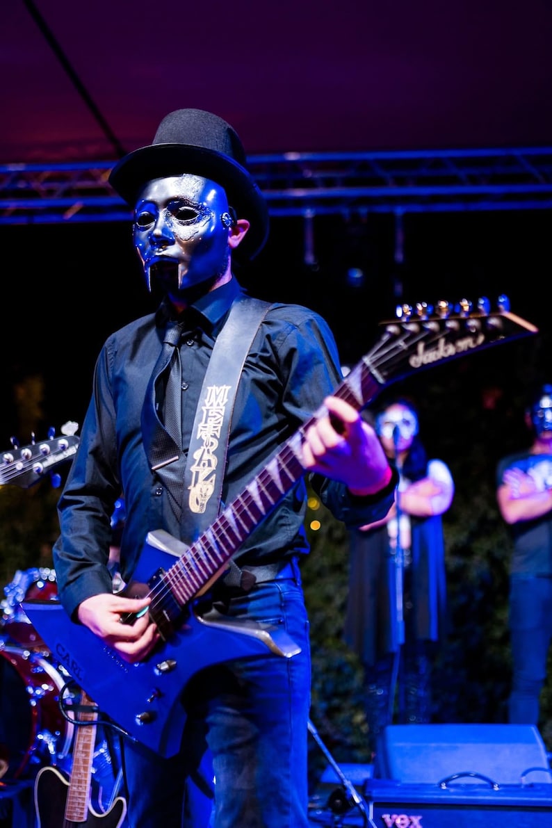 Masque Ghost Nameless Ghoul - Édition Skeletá (finition métallique personnalisée) - Masque inspiré image 7