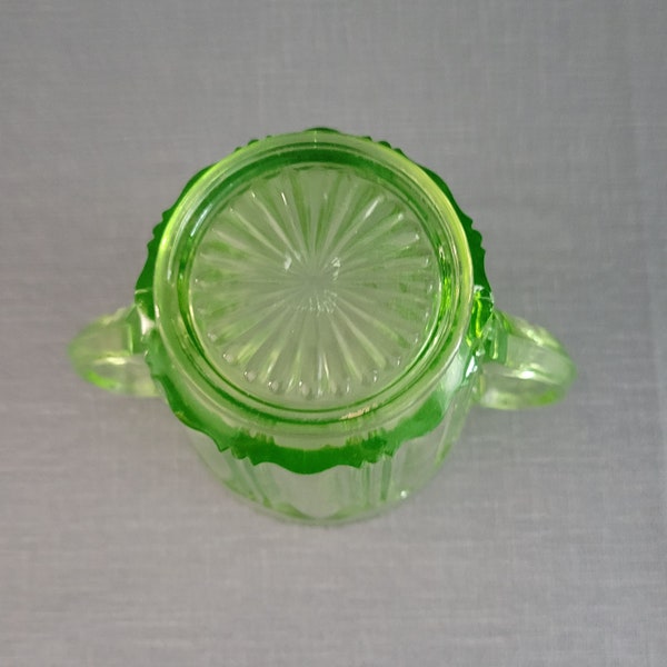 Rare Vintage Sugar Bowl, 2 Handled Glass Colonial/ Knife and Fork Apple Green (1)