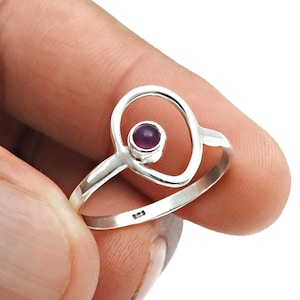 Anello in argento sterling 925 con pietra preziosa ametista viola, gioiello minimalista con pietra portafortuna di febbraio