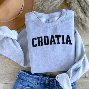 Croatia Crewneck Unisex Sweatshirt, Croatia Sweatshirt, Croatia Gift, Croatian Sweater, Croatian Gift, Croatia Heritage Gift, Croatian Gifts