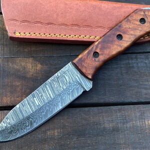 Hunting Knife Custom Handmade Damascus Steel Bushcarft Knife KPro