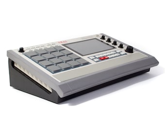 AKAI Professional MPC Live II Retro Edition | MUSIC STORE