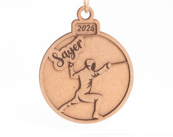 Personalised En Garde - Fencing Ornament - Laser Cut Gift for the Sports Lover