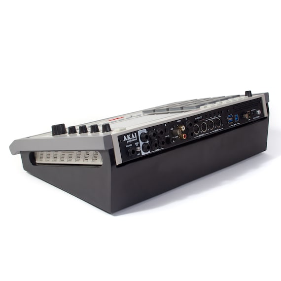 Mpc live 2 スタンド　midiキーボード付き Amazon.com - Sound Addicted - Stand for MPC Live | MPC Live