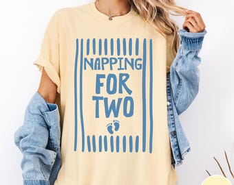 Faire-part de grossesse pour deux pour une sieste Chemise Comfort Colors®, cadeau de grossesse, chemise de grossesse, cadeau de baby shower, chemise future maman, chemises pour maman