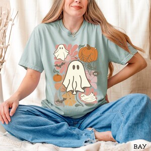 Boho Halloween Comfort Colors® Shirt, Boho Ghost Shirt, Floral Ghost Comfort Colors® Shirt, Cute Retro Halloween Shirt, Retro Ghost Shirt Bay