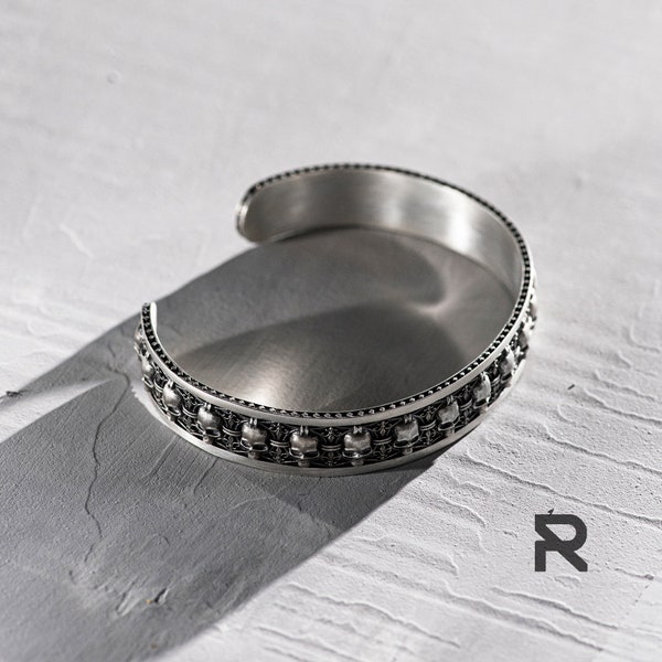 Mens Sterling Silver Skull Cuff Bracelet: Symbol of Courage