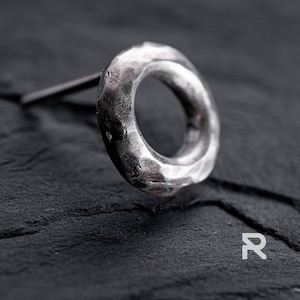 Minimalist Male Hoop Earrings - Stylish Silver Huggie Hoops for Men, Trendy Round Earrings, Perfect Gift Idea for Him