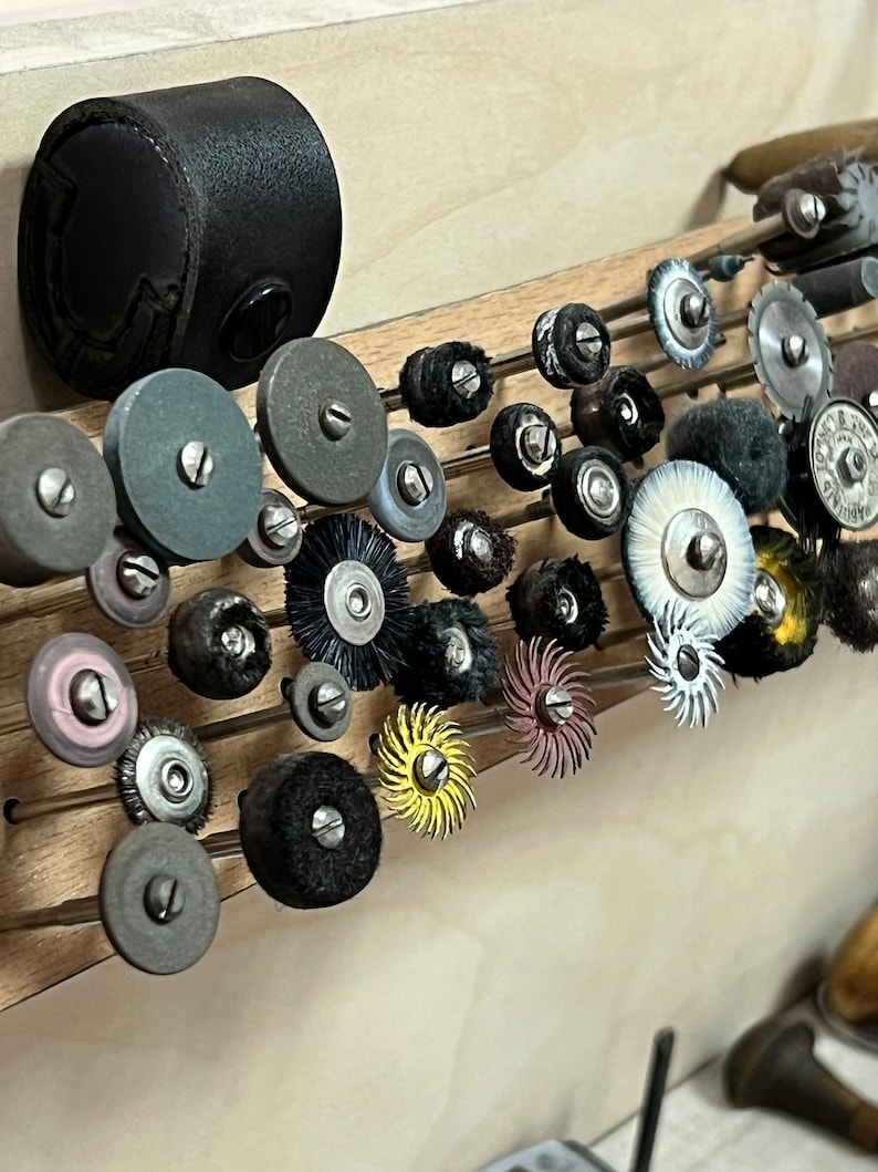 EAGLE Handcrafted Men's Silver Pendant Modern Design, Ideal for Fashionable Men, Perfect for