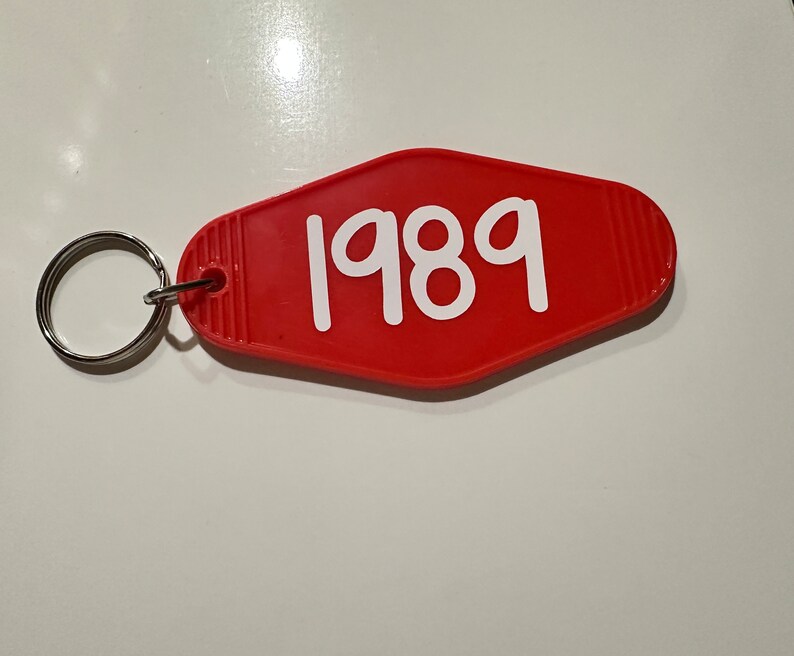 1989 Motel Key Motel Keychain Retro Car Accessory Gift for Her Car Keys