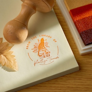 TAMPON LIVRE personnalisé · Embosseuse pour livres · Tampon auto-encreur · Tampon personnalisé · Embosseuse pour bibliothèque · Cadeau pour amoureux des livres · Cadeau d'anniversaire | Cadeau de Pâques