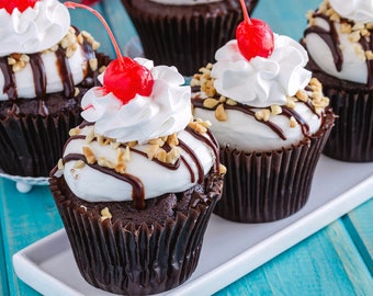 6 Hot Fudge Sundae Cupcakes