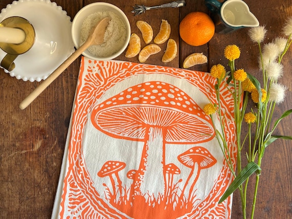 Stylish Mushroom Tea Towel, Unique Housewarming Gift, Decorative Kitchen Cloth, Artisan Kitchen Decor Tea Towels