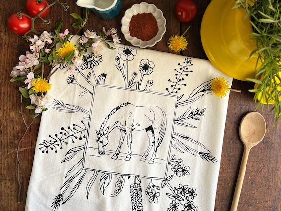 Unique Equestrian Farmhouse Decor Tea Towel Gift for Whimsical Kitchen, Vintage-style Tea Towels