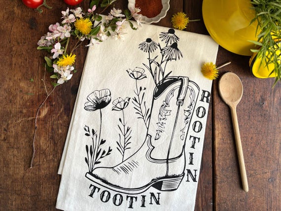 Charming Boho Flour Sack Dish Towel: Handmade Farmhouse Kitchen Accessory for Housewarming Gifts