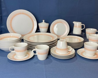 Mikasa Horizon Elite Dinnerware.  MCM Full Tableware Set.  Service for 6-8.  Teacups/Saucers, Sugar/Creamer, Dinner & Salad Plates, Bowls