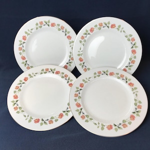 Set of 4 Wedgwood India Rose Dinner Plates.  Vintage 1964 - 1968.  Fine Bone China Made in England.  Elegant Design with Fluted Detailing.