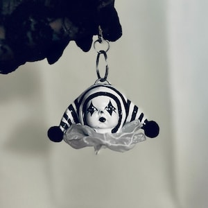 月と星とピエロの手鏡　IM-225 ピエロの鏡 - Etsy 日本