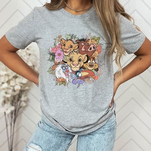 chemise vintage Disney Le roi lion, t-shirt floral Animal Kingdom, t-shirt Simba, chemise Timon, t-shirt Pumbaa, t-shirt voyage en famille Disney image 3