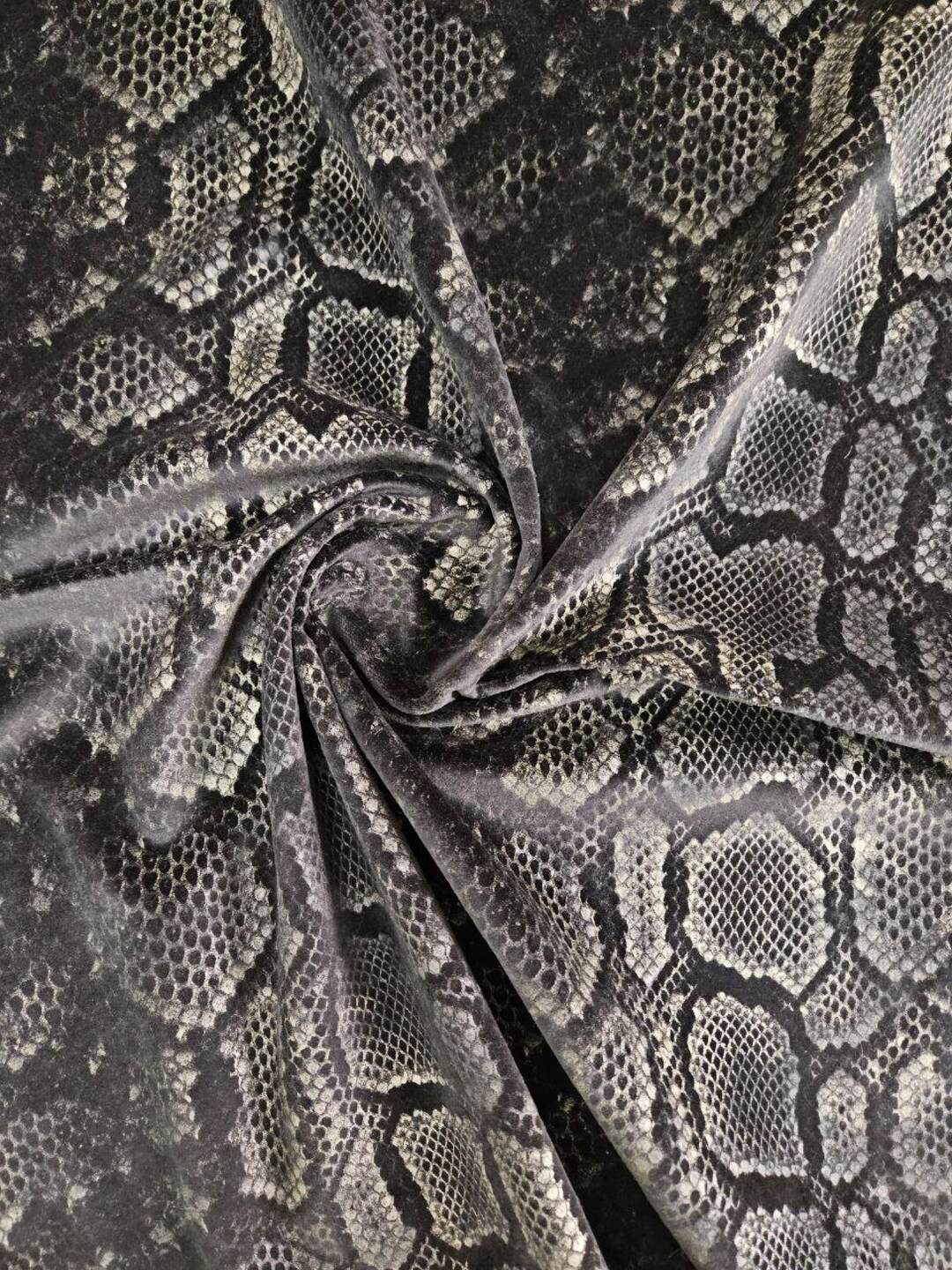 Pindler Exclusive Fabric Sample Python 26