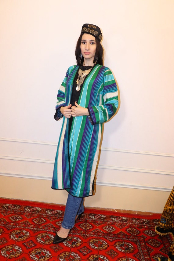 Uzbek Traditional Vintage Beqasam Chapan Coat - image 1