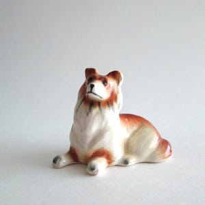 Vintage Porcelain Border Collie Figurine: Mid-Century Ceramic Dog Statue