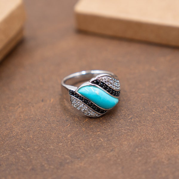 Silver Turquoise and Topaz Ring for women, Silver Turquoise Ring with Layers of Black Spinel and Topaz, Blue Ring For Beach Wedding Party