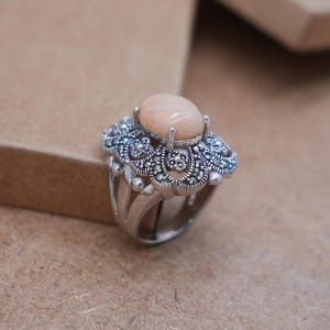 Vintage Pink Opal Ring mit Markasit, 925 Sterling Silber Vintage Statement Ring Geschenk für Sie Hochzeit, Pink Stone Ring für Frau