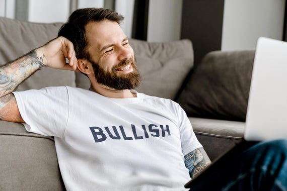 Bullish Financial Stock Market Bull To the Moon Investing Trader's Tee