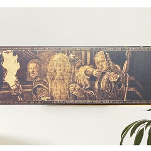 Impression sur toile premium (12 x 36 pouces) de Gandalf, Legolas et Boromir lorsque le Balrog apparaît dans les mines de la Moria