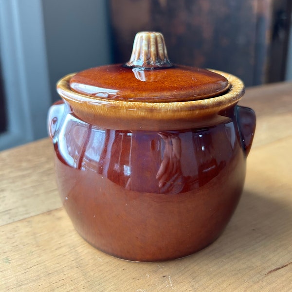 Hull Bean Pot, Small Size