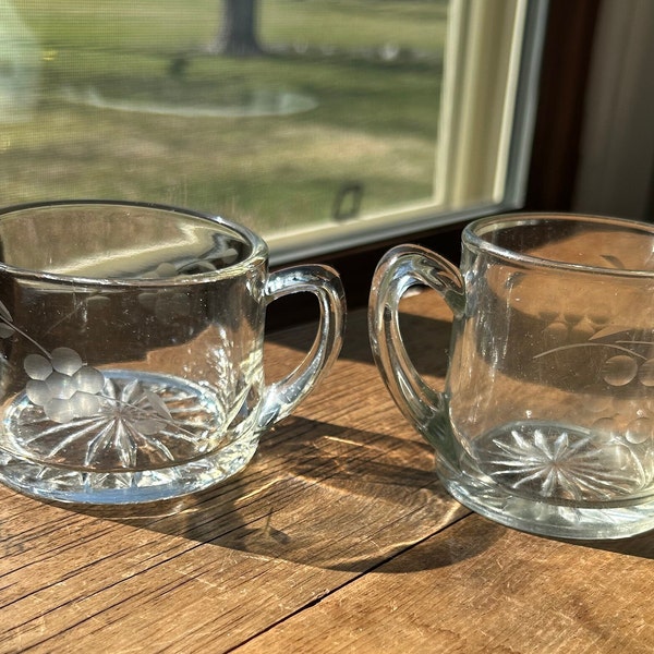 Retro Creamer and Sugar Bowl Set with Etched Flowers and Starburst base