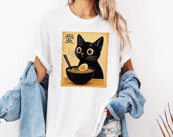 Noodle Cat T-shirt,Funny Cat Ramen Graphic T-shirt, Japanese Kawaii Anime Cat T-shirt,Ramen Cat T-shirt,Funny Cat Mom T-shirt,Cat Lover Gift