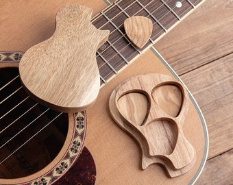 Wooden Guitar Pick Case Box, Anniversary Gift for Dad, Wooden Guitar Pick Holder, Guitar Pick set, Guitar Pick Case, Guitar Player Gifts