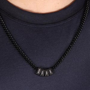 姓入りカスタムメンズネックレス、パーソナライズされた1～6名ビーズネックレス、刻印ジュエリー、父の日ギフト、夫へのギフト