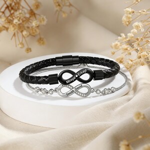 Gepersonaliseerde paararmbandenset, aangepaste bijpassende oneindigheidsarmbanden, gegraveerde sieraden voor hem en haar, verjaardagscadeaus, Valentijnsdagcadeau