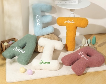 Cojín con letras personalizadas para niños, cojín con nombre de bebé personalizado, cojín con monograma, decoración infantil, regalo para niñas y niños, regalos de Navidad.