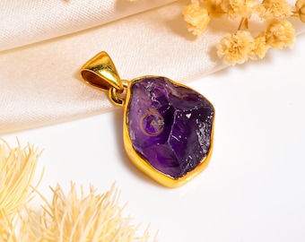 Colgante de oro con amatista natural en bruto, colgante de piedra púrpura, colgante de plata de ley 925 chapado en oro amarillo de 18 quilates, colgante de amatista, regalo de cumpleaños.