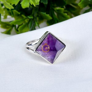 Amethyst Pyramid Ring Purple Pyramid Stone Ring 925 Sterling Silver Ring Statement Ring Handmade Ring Crystal Jewelry Birthday Gift for Her