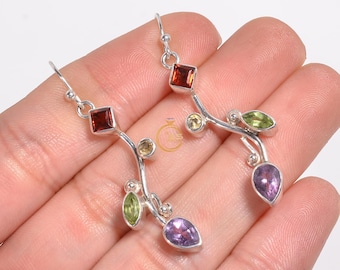 Orecchini in argento sterling con pietre multiple: granato, peridoto e ametista - Italia Orecchini in argento sterling con pietre multiple: granato, peridoto e ametista - Italia