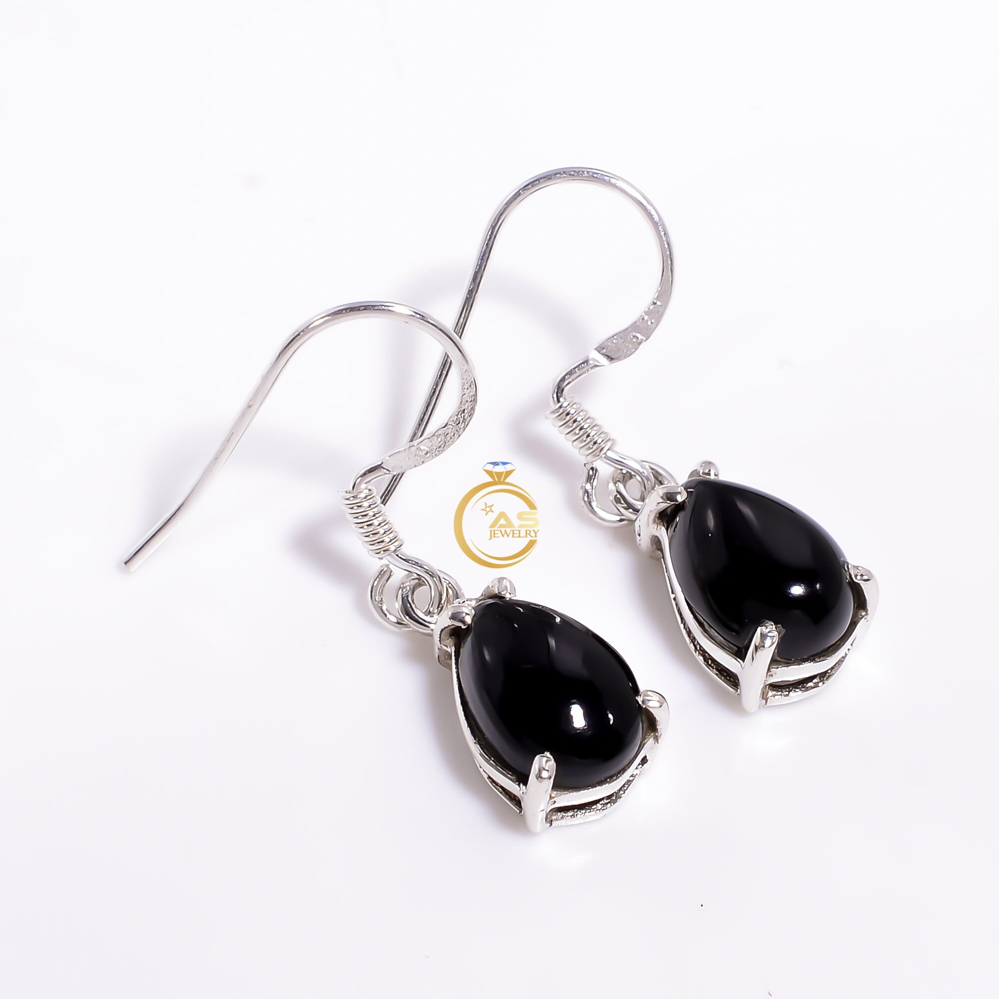 Orecchini con gemme a cuscino di onice nero | AMetis® Gioielli