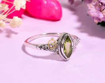 Natural Green Peridot Ring Gemstone Ring Gemstone Ring 925 Sterling Silver Ring Cut Stone Ring Peridot Jewelry Design Ring Gift for Her