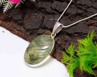 Pendentif sculpté en préhnite vert naturel 925 pendentif en argent sterling fait main bijoux en préhnite préhnite cadeau d'anniversaire pour femme
