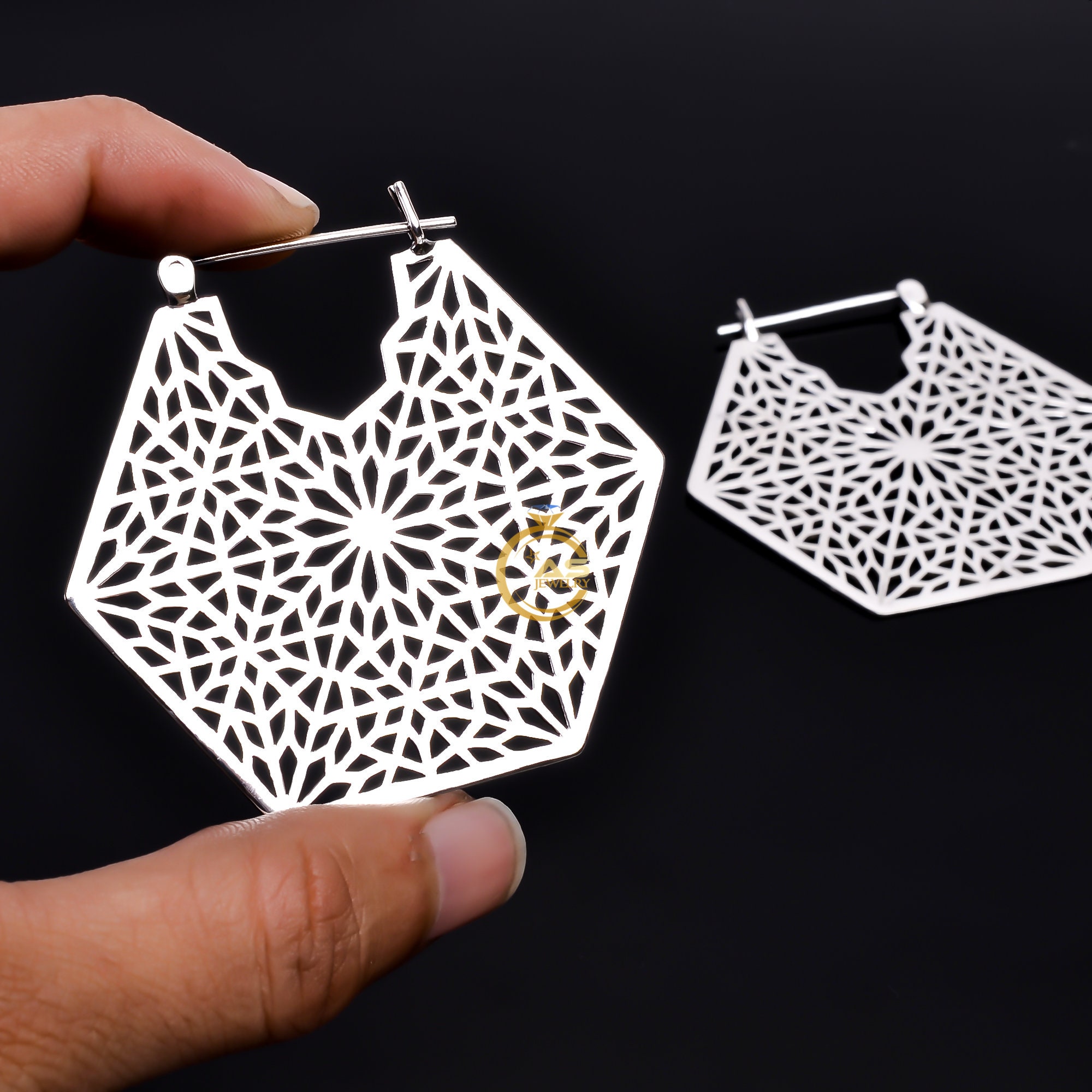 SLUYNZ 925 Sterling Silber Gänseblümchen Ohrringe - Blaue Blume Hänger Für Damen & Mädchen