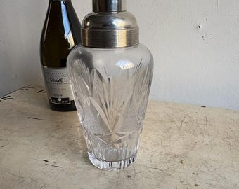 Cocktail Shaker Crystal, Vintage Cocktail Shaker, Classic Mixer, Bartender Gift, Home Bar Accessory